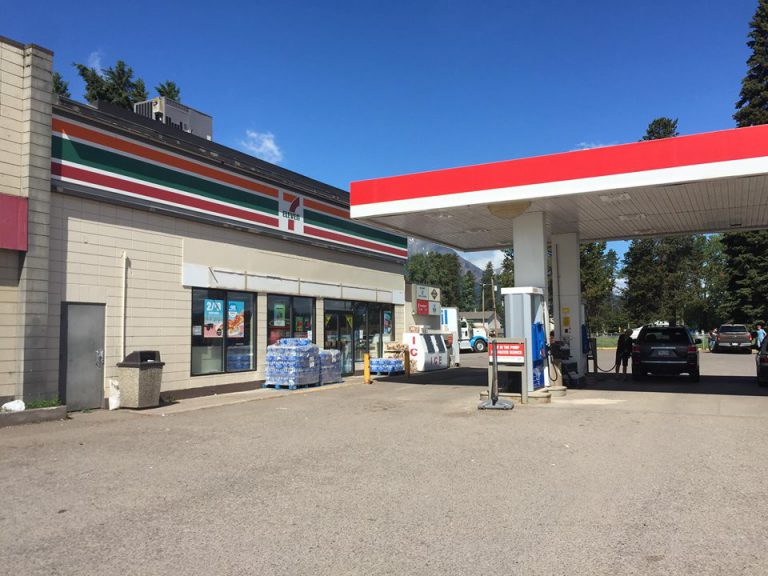 Smithers RCMP looking for a man following 7-Eleven robbery