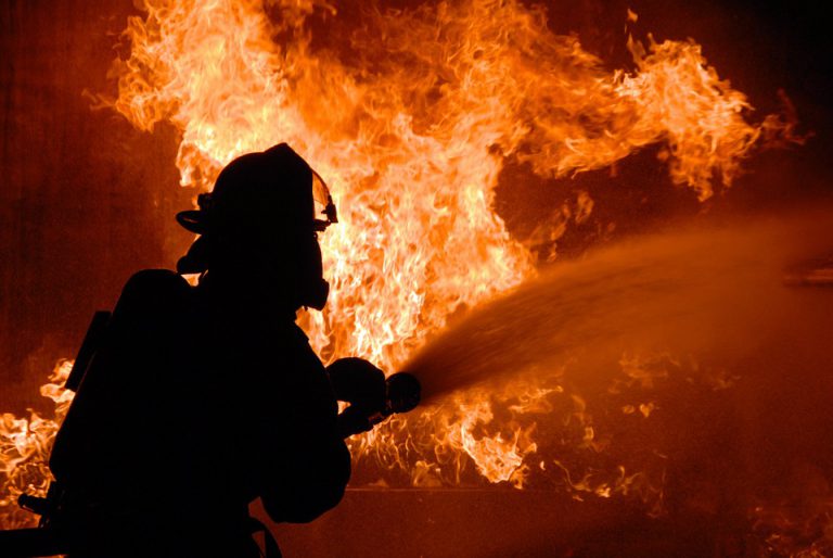 Northwest Fire Centre sends help out East