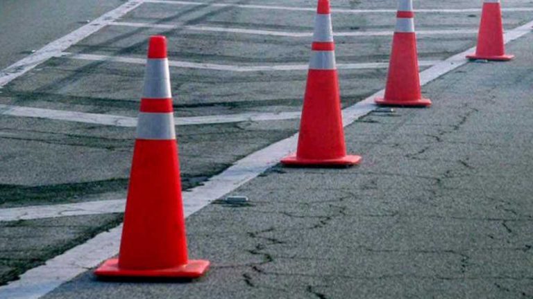 Hill Highway 16 closed due to accident