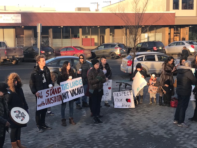 “I’m talking Standing Rock,” says Unist’ot’en protester