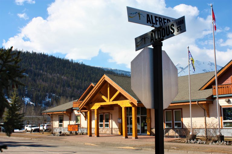 Town of Smithers applies for 2023 Storefront Spruceup funding