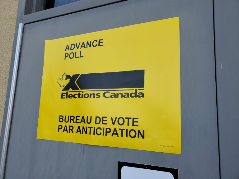 Voting at advance polls up by 25% in the first two days 