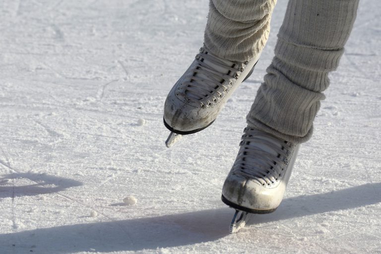 Houston Figure Skating Club receives grant from province