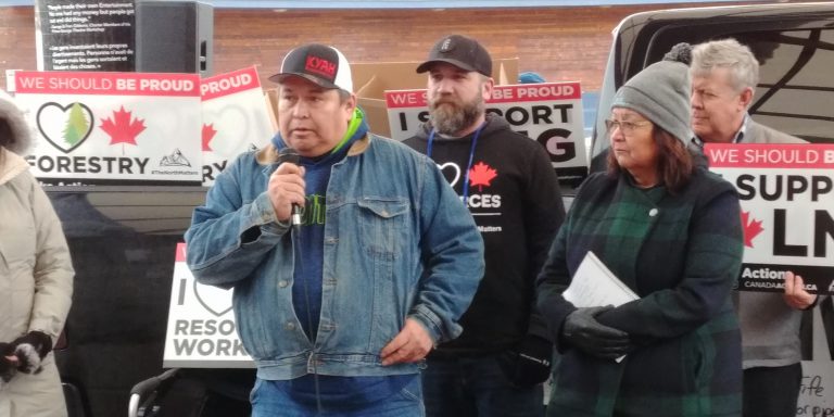 Skin Tyee Hereditary Chief shows support for Coastal Gas Link pipeline during rally