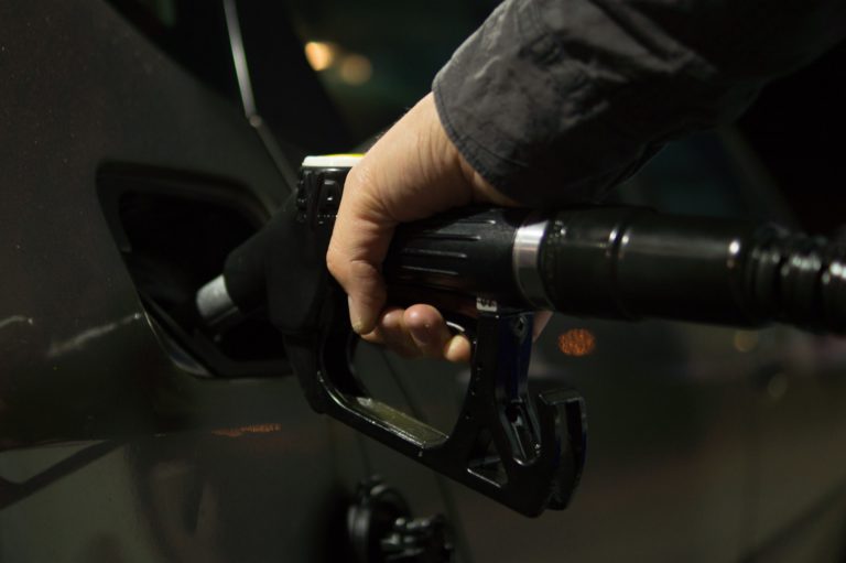 Gas prices drop ahead of the Christmas weekend