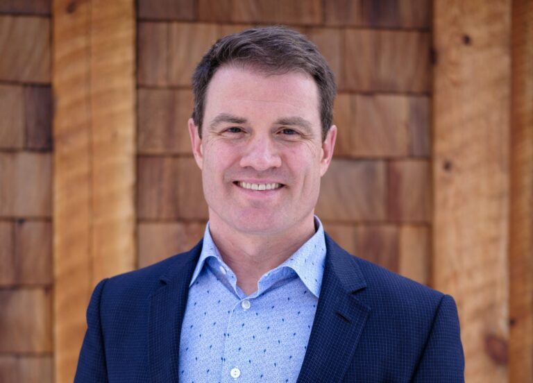 Bachrach calls for Conservatives to remove North Island-Powell River candidate