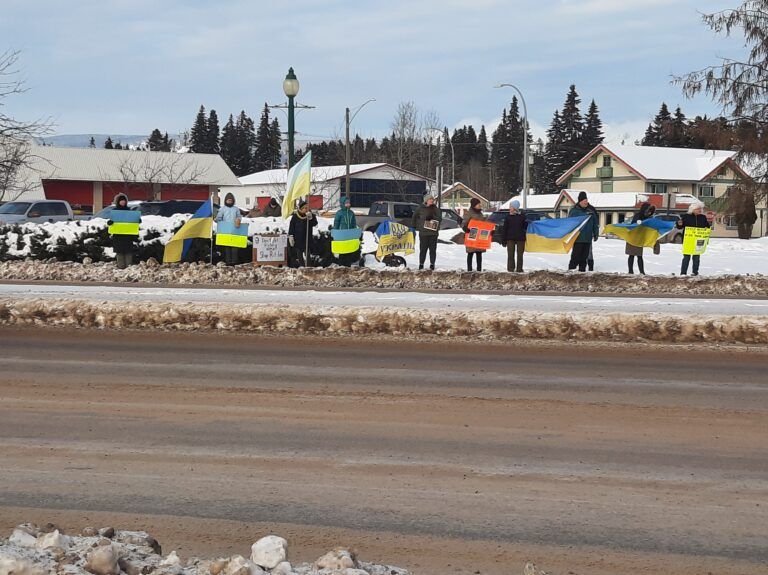Smithers residents rally in support of Ukraine