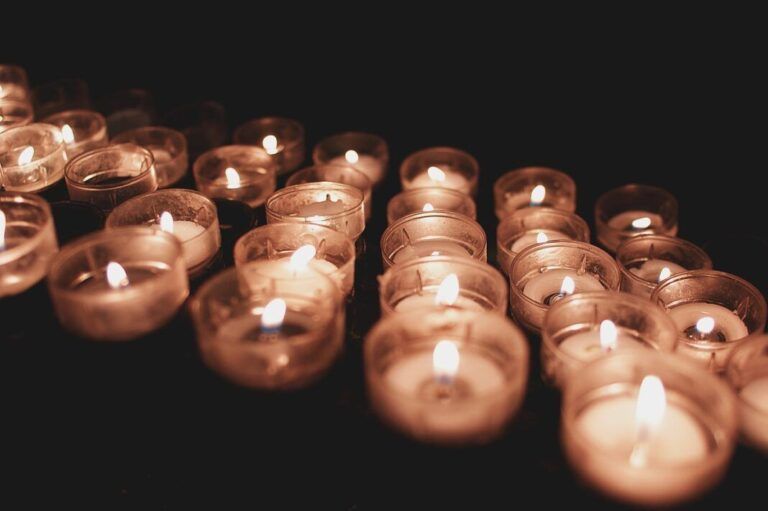 Senior hockey team in Vanderhoof hosting candlelight vigil for Madison Scott