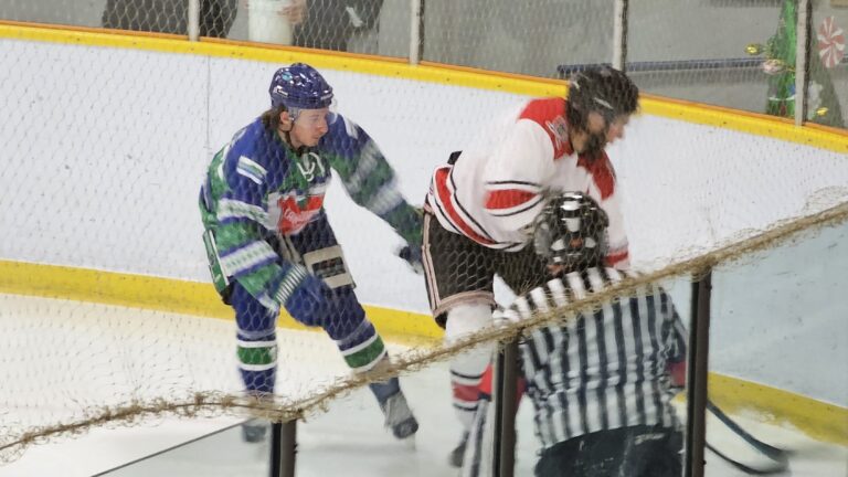 Wolverines come from behind to edge the Steelheads in the CIHL