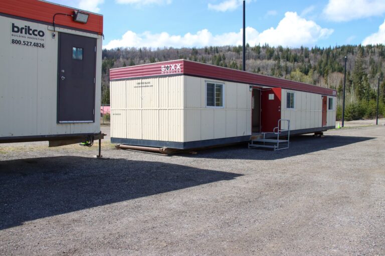 Prince George’s Kin 2 arena providing rest stop for Jasper evacuees en route to Grande Prairie or Calgary